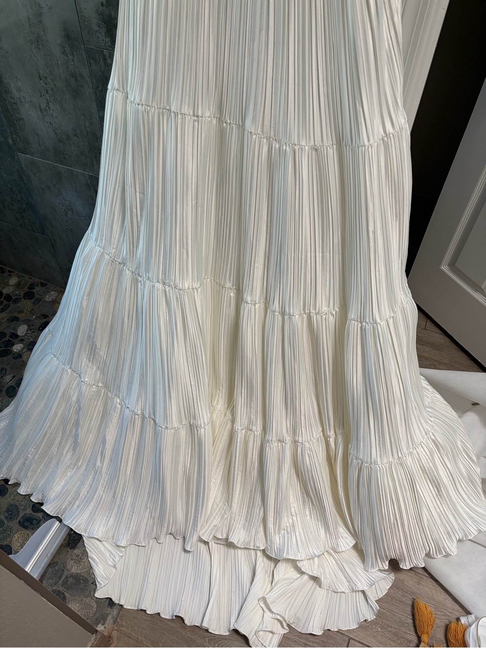 Anthropologie BHLDN Valerie Flutter Sleeve Pleated Satin Wedding Gown - Picture 4 of 5